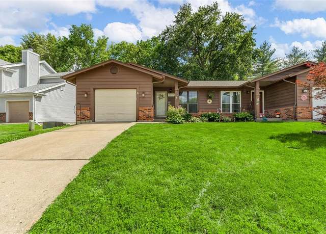Property at 352 Della Dr, St Peters, MO 63376, 2 beds, 1 bath
