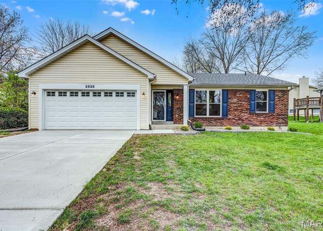 Property at 2535 Stillwater Dr, O'fallon, MO 63368, 3 beds, 2 baths