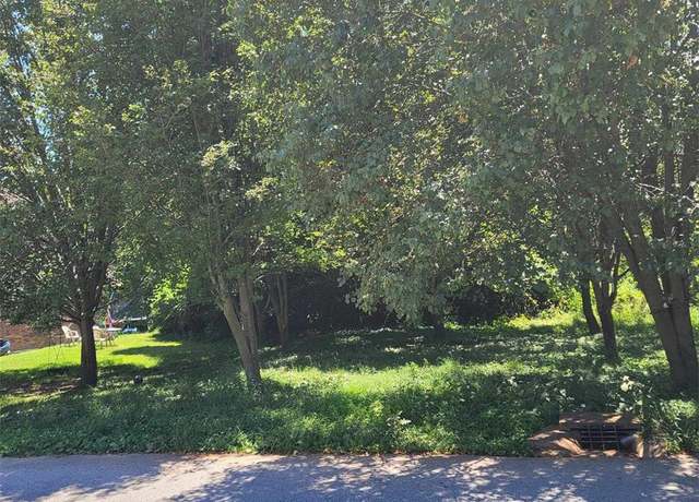 Property at 9 Westward Trl, Imperial, MO 63052