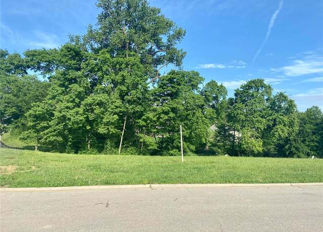 Property at 525 Wedgewood Ln, Trenton, IL 62293
