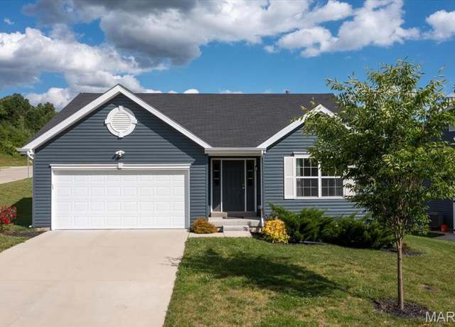 Property at 800 Boulder Crest Ct, Eureka, MO 63025, 2 beds, 2 baths