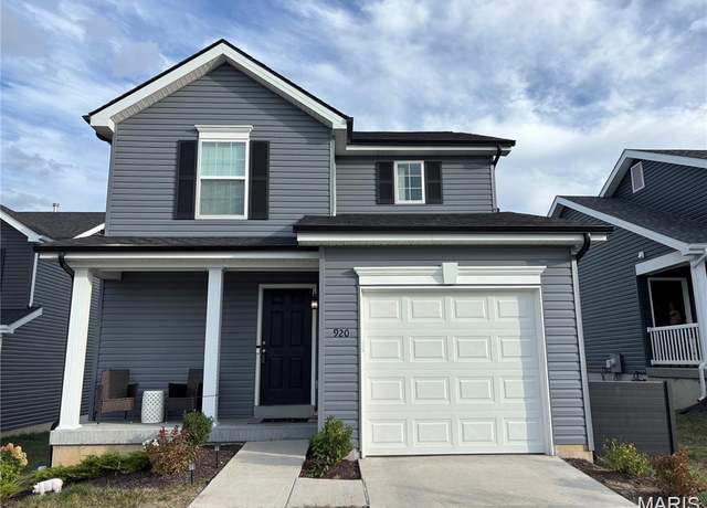 Property at 920 Walnut Point Dr, Imperial, MO 63052, 2 beds, 2.5 baths