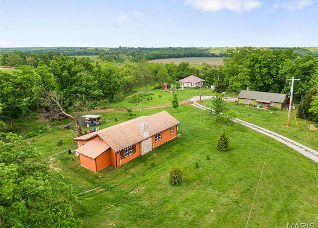 Property at 20731 Thousand Hills Trl, Kirksville, MO 63501, 4 beds, 2.5 baths