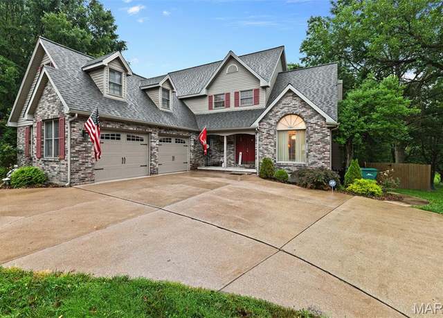 Property at 262 Maple Ridge Dr, Farmington, MO 63640, 4 beds, 3.5 baths