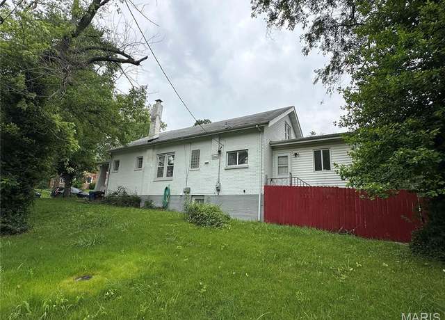 Property at 720 Tiffin Ave, Ferguson, MO 63135, 3 beds, 2 baths