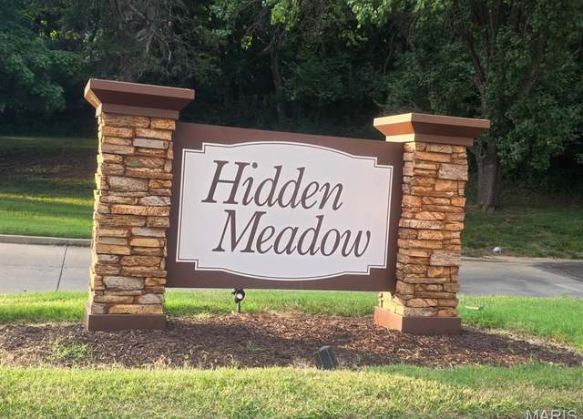 Property at 13351 Hiddencrest Ln, Ballwin, MO 63021, 3 beds, 2.5 baths