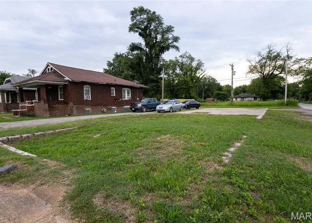 Property at 4800 Caseyville Ave, Washington Park, IL 62204