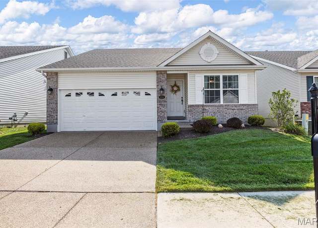 Property at 1034 Silo Bend Dr, Wentzville, MO 63385, 2 beds, 2 baths