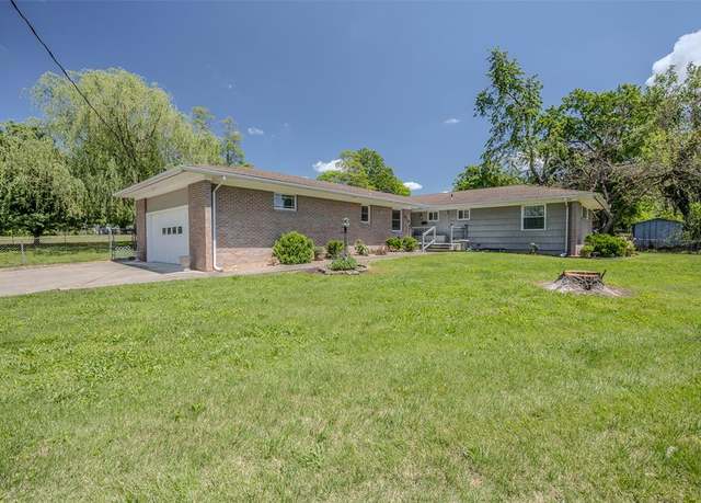 Property at 310 Smith Rd, Lebanon, MO 65536, 3 beds, 2 baths