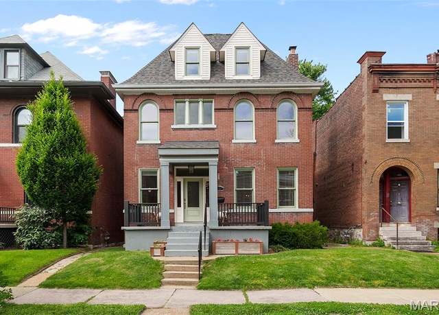 Property at 4121 Russell Blvd, St Louis, MO 63110, 4 beds, 3 baths