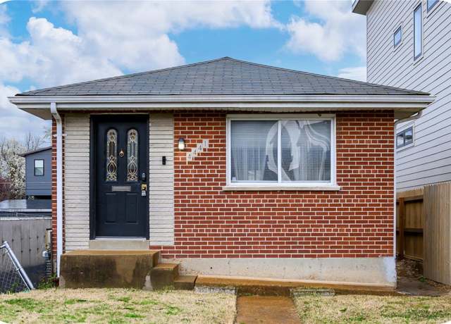 Property at 4441 Vista Ave, St Louis, MO 63110, 2 beds, 1 bath