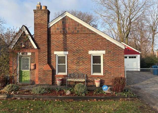 Property at 715 N Florissant Rd, St Louis, MO 63135, 3 beds, 1.5 baths