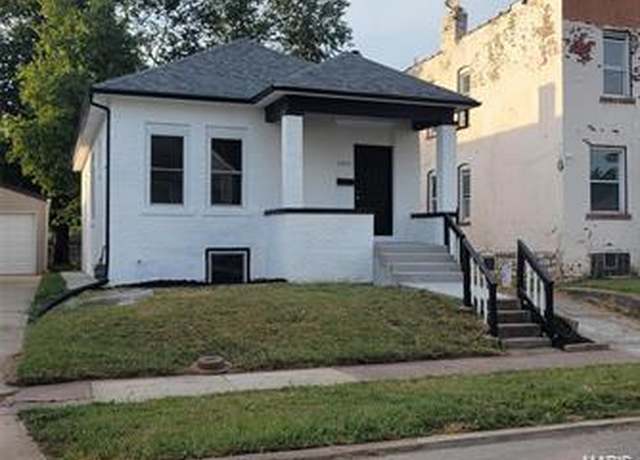 Property at 2431 Delmar Ave, Granite City, IL 62040, 3 beds, 1 bath