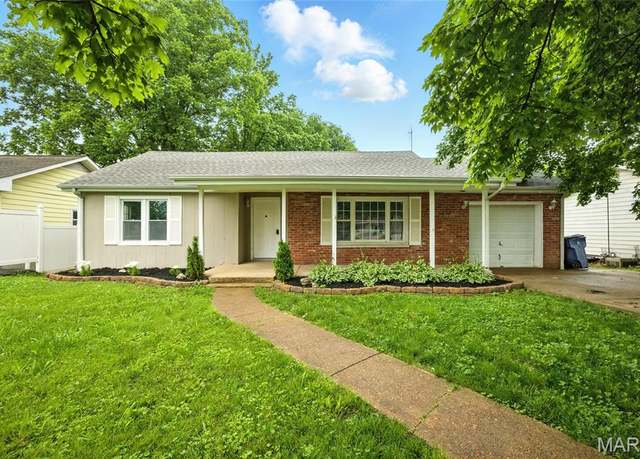 Property at 404 Sunshine Dr, Festus, MO 63028, 3 beds, 1 bath