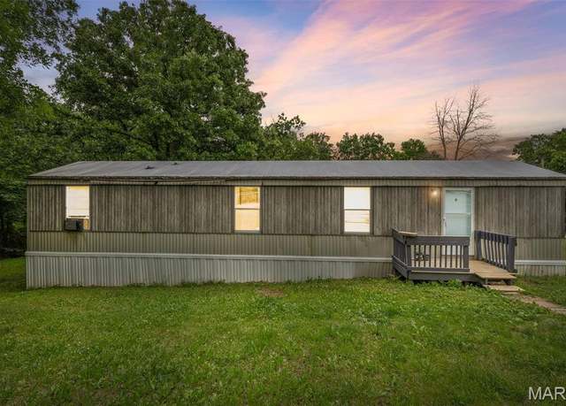 Property at 384 Orion Dr, De Soto, MO 63020, 2 beds, 1 bath