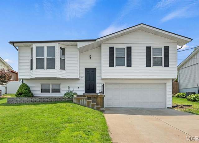 Property at 2644 Kimberly Anne Ln, Arnold, MO 63010, 2 beds, 2 baths