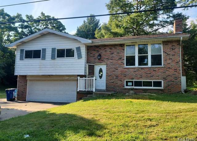 Property at 1506 Lonedell Rd, Arnold, MO 63010, 3 beds, 2 baths