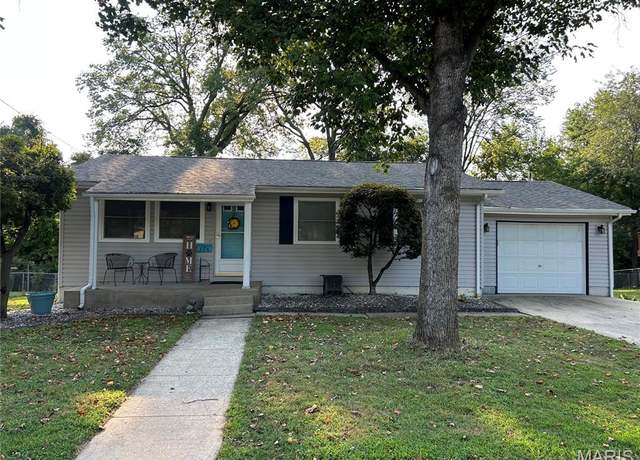 Property at 304 Watt St, Troy, IL 62294, 3 beds, 2 baths