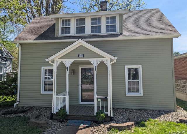 Property at 1308 13th St, Highland, IL 62249, 2 beds, 1 bath