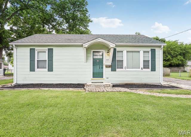 Property at 642 N 38th St, Belleville, IL 62226, 2 beds, 1 bath