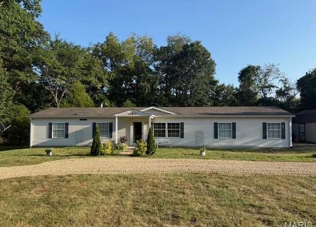Property at 9870 Three Oaks, Bloomsdale, MO 63627, 4 beds, 2 baths