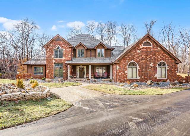 Property at 6 Northbridge Cir, Edwardsville, IL 62025, 4 beds, 3.5 baths