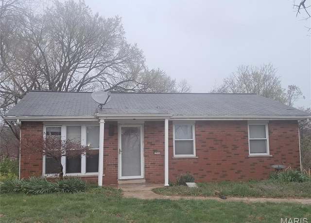Property at 2944 Raw Wind Dr, High Ridge, MO 63049, 3 beds, 2 baths