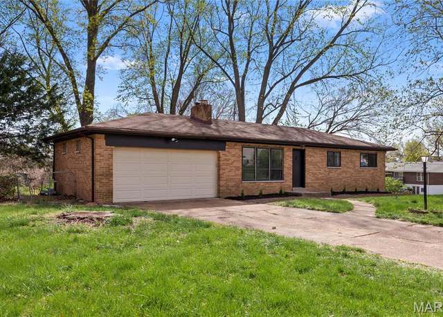 Property at 4410 Robbins Mill Rd, Florissant, MO 63034, 3 beds, 2 baths