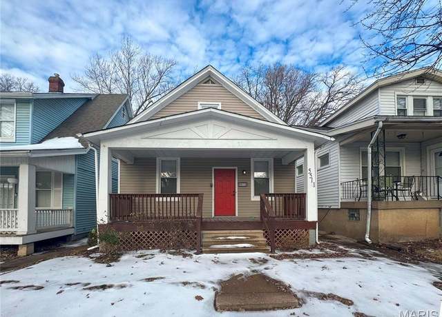 Property at 5511 S 37th St, St Louis, MO 63116, 4 beds, 2 baths