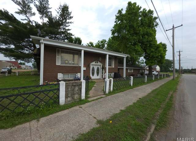 Property at 1000 Market St, Madison, IL 62060, 3 beds, 2 baths