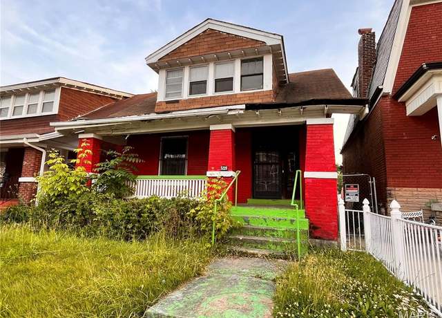 Property at 5220 Highland Ave, St Louis, MO 63113, 5 beds, 2 baths
