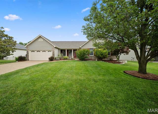 Property at 2362 Hidden Deer Dr, O'fallon, MO 63368, 4 beds, 2 baths
