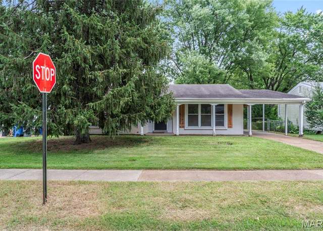 Property at 1480 Burning Tree Dr, Florissant, MO 63033, 3 beds, 2 baths