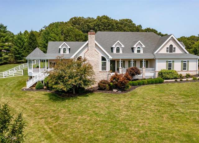 Property at 3688 Bassett Rd, Pacific, MO 63069, 4 beds, 4 baths