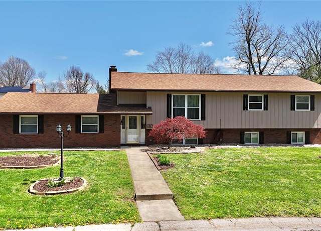 Property at 6 Ravenwood Cir, O'fallon, IL 62269, 5 beds, 3 baths