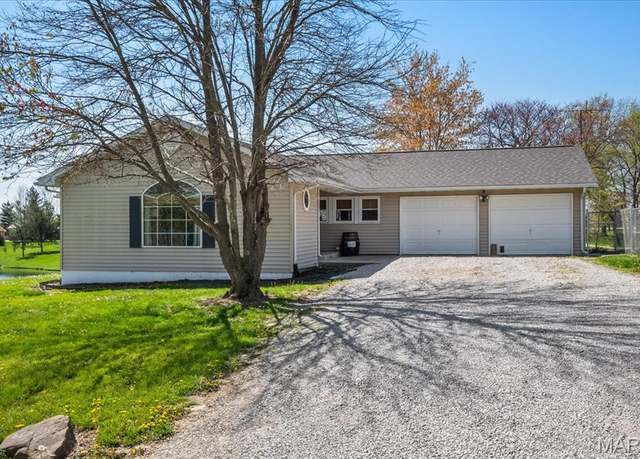 Property at 6639 Gladel Dr, Waterloo, IL 62298, 3 beds, 2 baths