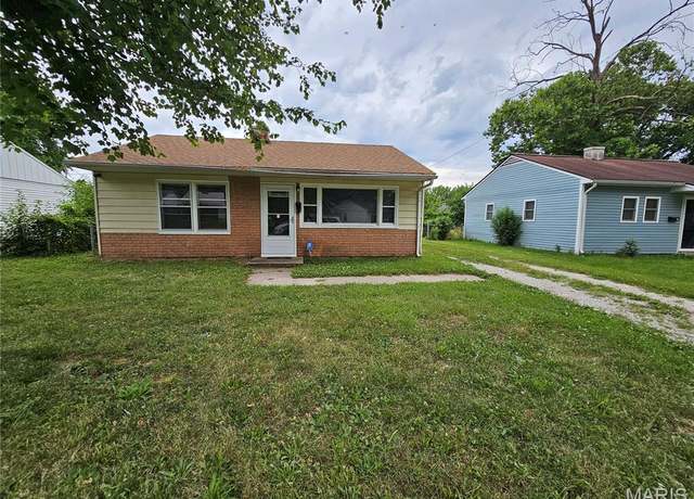 Property at 12 Agnes Dr, Cahokia, IL 62206, 2 beds, 1 bath