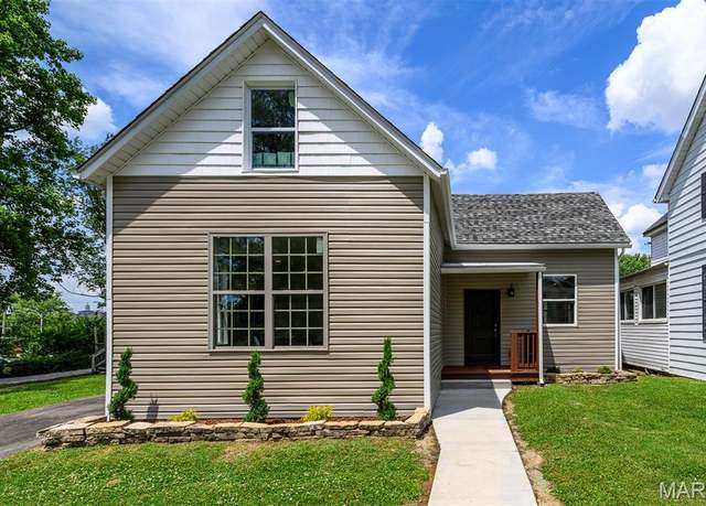 Property at 4471 Beck Ave, St Louis, MO 63116, 3 beds, 2 baths