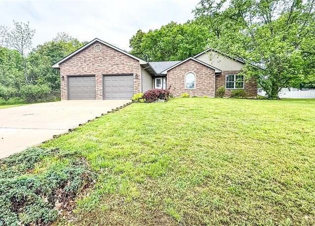 Property at 203 Tremont Dr, Waynesville, MO 65583, 3 beds, 2 baths