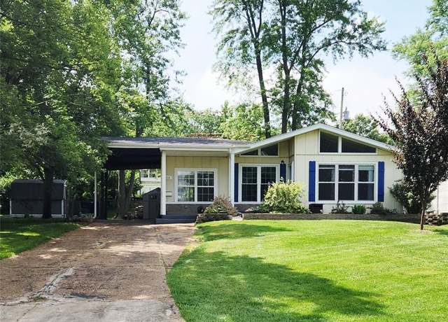Property at 316 Lakeside Dr, Ballwin, MO 63021, 3 beds, 1.5 baths