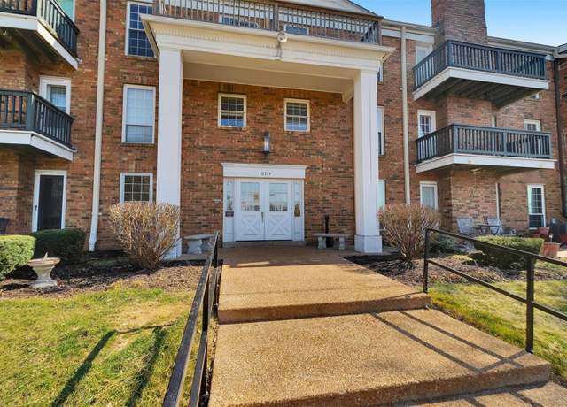 Property at 10374 Chimney Rock Dr #22, Creve Coeur, MO 63146, 2 beds, 2 baths