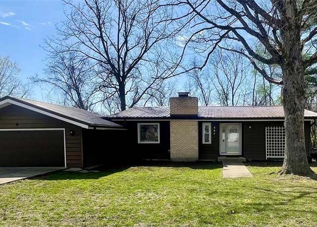 Property at 604 Sunset Dr, Waynesville, MO 65583, 3 beds, 2 baths