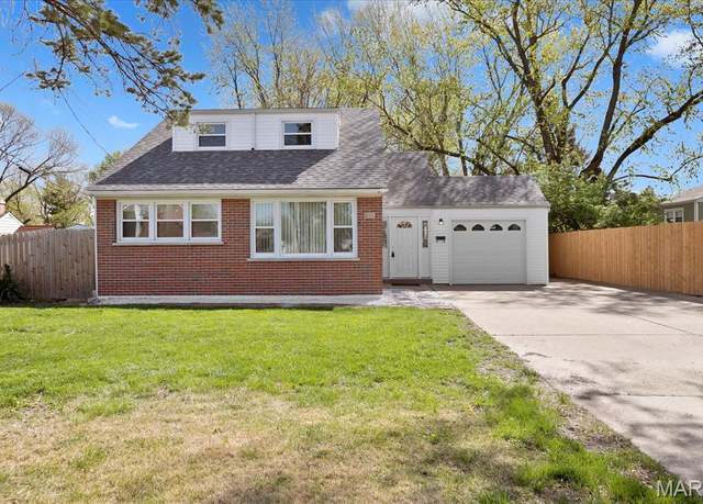 Property at 630 Graham Rd, Florissant, MO 63031, 4 beds, 2 baths