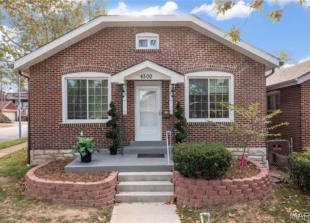 Property at 4300 Dewey Ave, St Louis, MO 63116, 2 beds, 2 baths