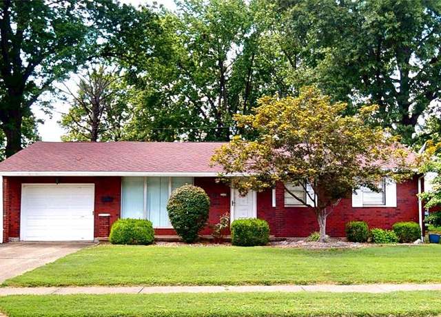 Property at 3229 Princeton Dr, Granite City, IL 62040, 3 beds, 2 baths
