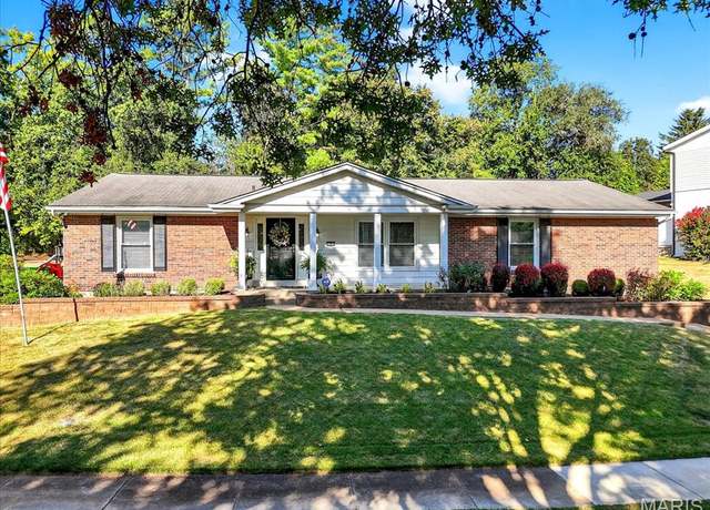 Property at 3 Springlake Ct, Ballwin, MO 63011, 4 beds, 3 baths