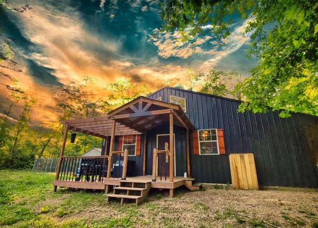 Property at 670 Ripley Y-3, Doniphan, MO 63935, 4 beds, 2 baths
