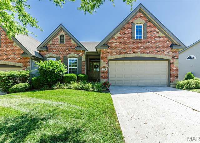 Property at 114 Long And Winding Rd, St Peters, MO 63376, 2 beds, 3 baths