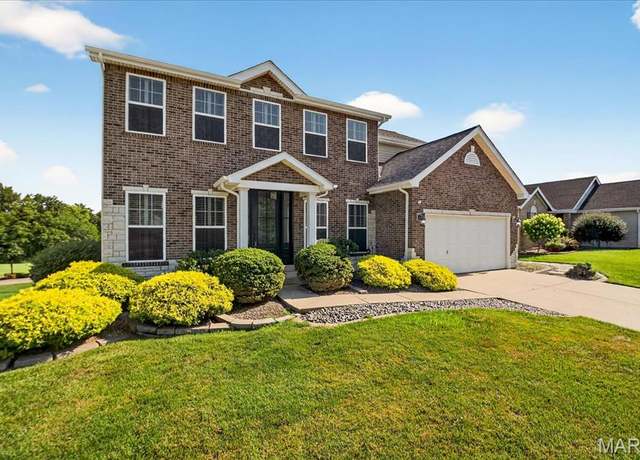 Property at 612 Thornridge Dr, O'fallon, MO 63368, 3 beds, 2.5 baths