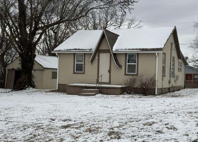 Property at 1355 Springfield Rd, Lebanon, MO 65536, 2 beds, 1 bath